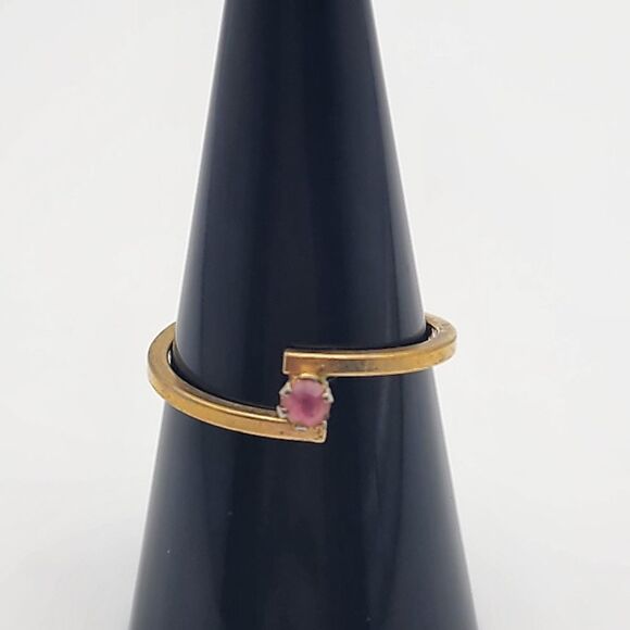 Vintage Avon Gold Tone & Pink Rhinestone Ring (8) - Picture 1 of 7